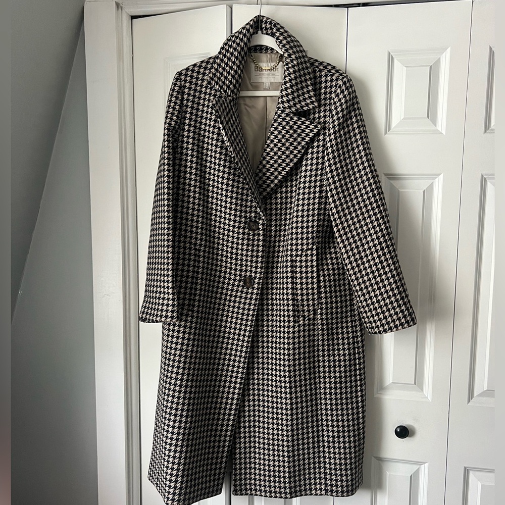 Classic Houndstooth Coat